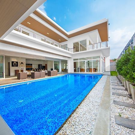 Davinci Pool Villa Pattaya Exterior foto